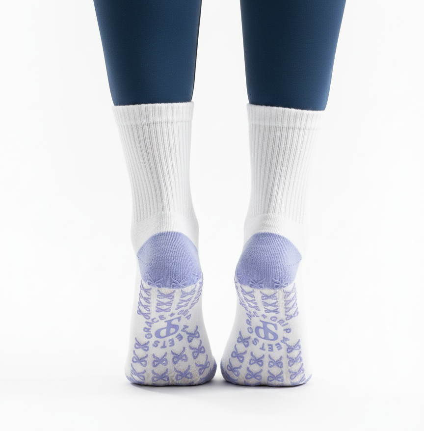 gripsocken_gripsocks_pilates_lavender_white_pilates_yoga_lagree_reformer_barre_weiss_weiß_lavendel_lila_socken_studiopranique